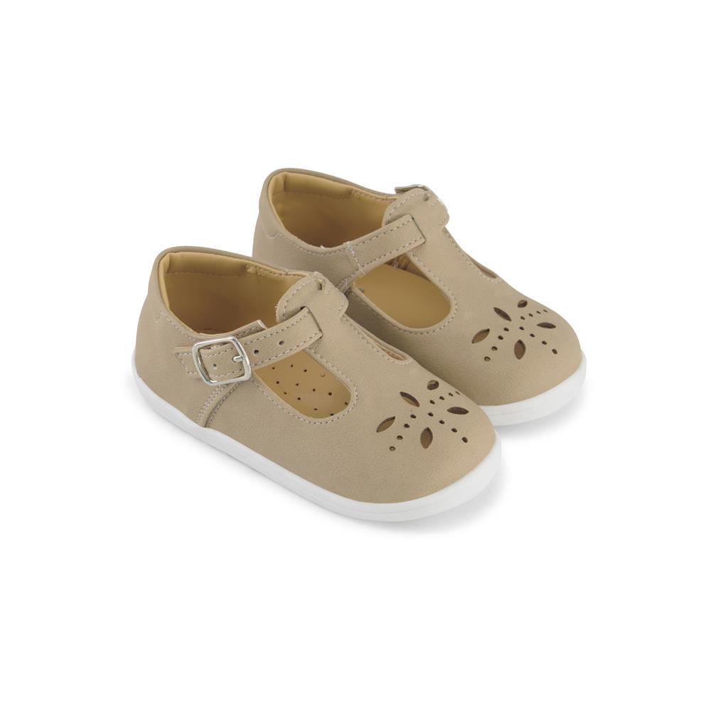 נעל בייבי סוליה סניקרס בחירור פרח - מוקה